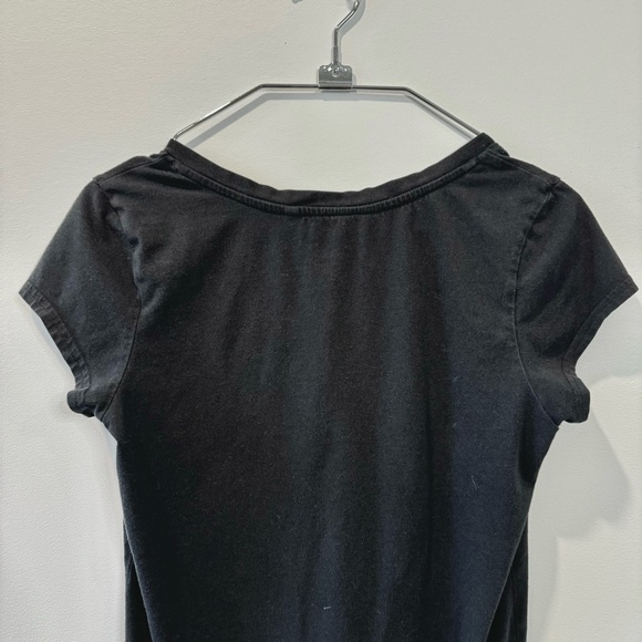 🛍️4 for 20$ / Guess V Neck Short Sleeve Tee / Black / M - Picture 5 of 9